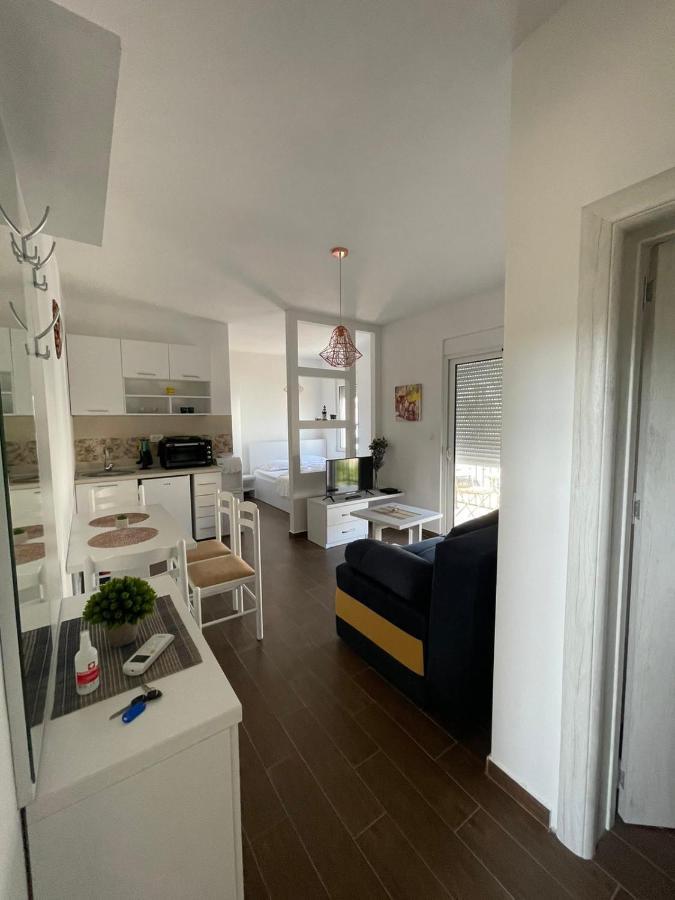 Apartments Tina Утьеха Экстерьер фото